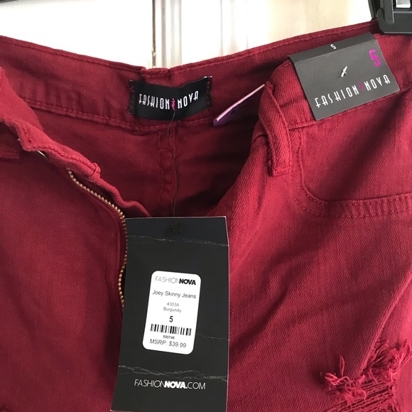 Joey Skinny Jeans in color burgundy. - Picture 2 of 3